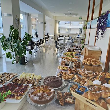 Hotel Kim Ріміні Екстер'єр фото