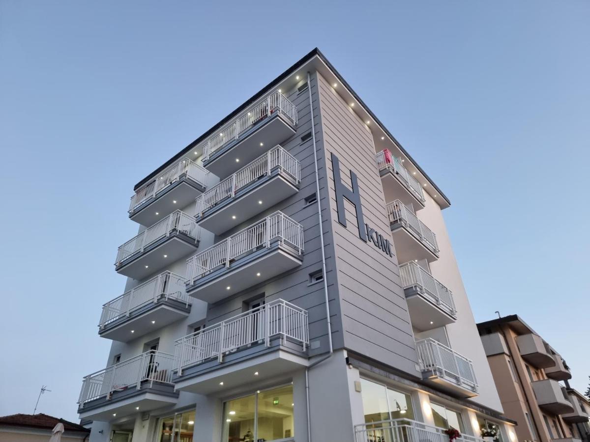 Hotel Kim Ріміні Екстер'єр фото