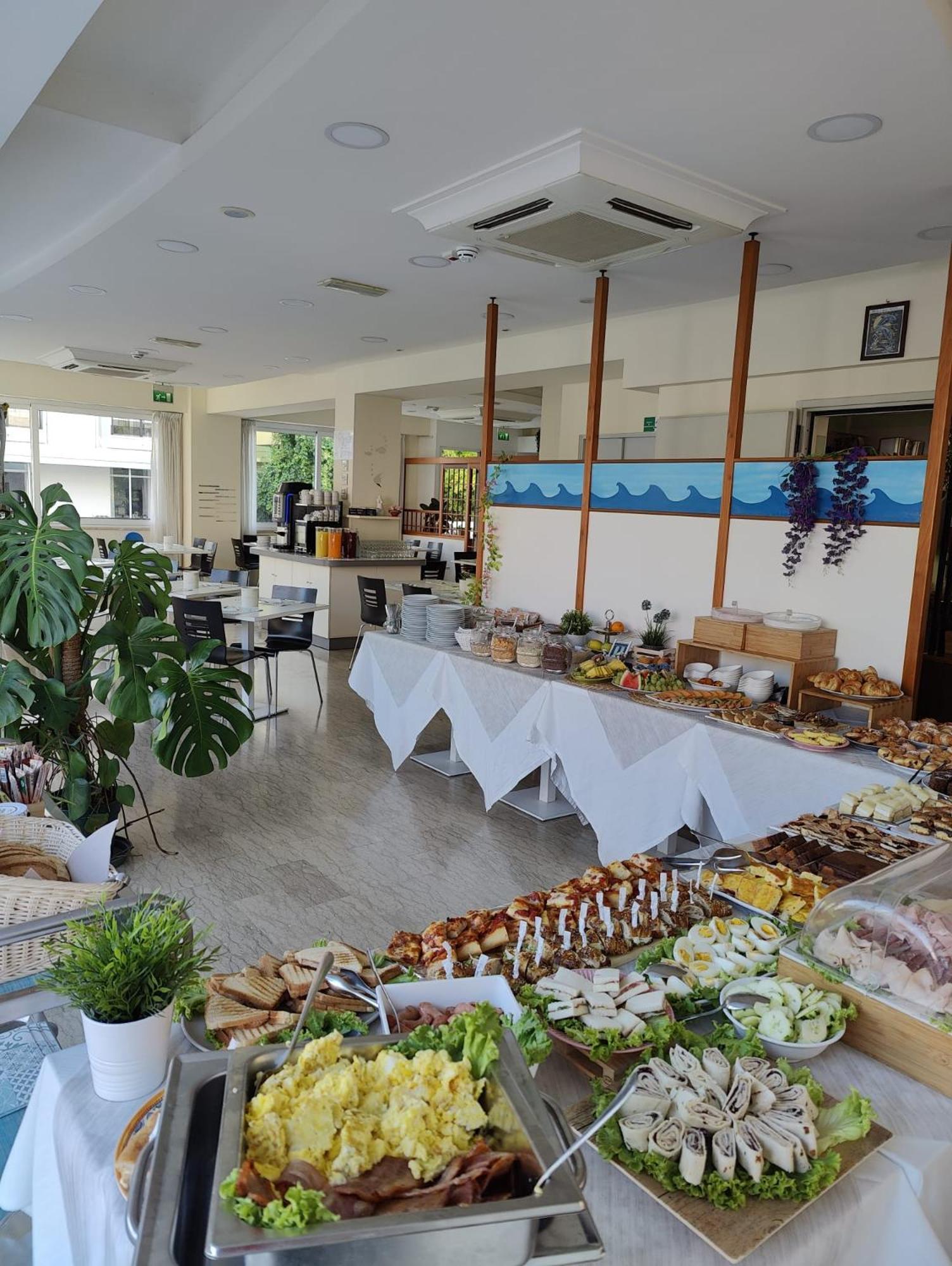 Hotel Kim Ріміні Екстер'єр фото